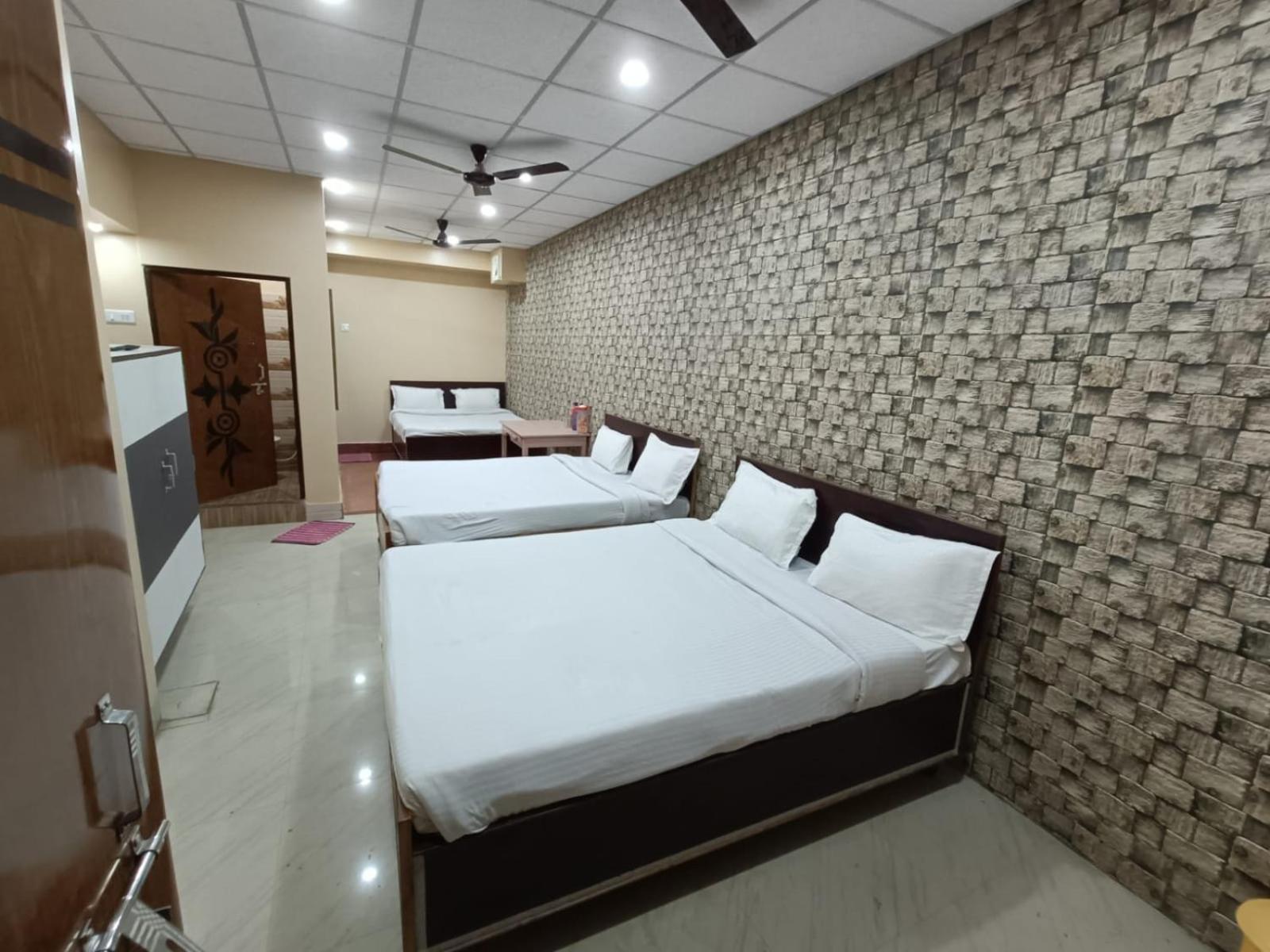 Hotel R D Palace Varanasi Exterior photo