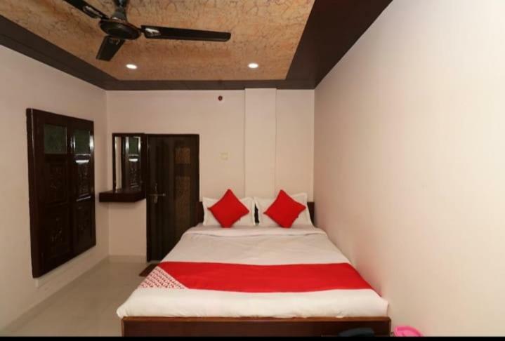 Hotel R D Palace Varanasi Exterior photo