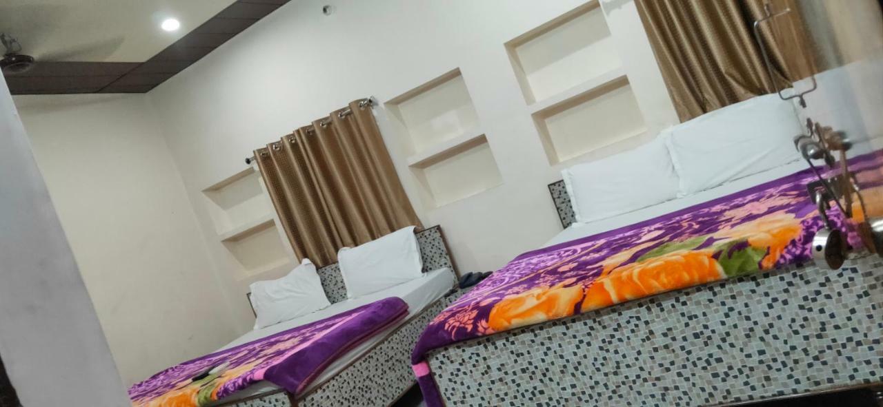 Hotel R D Palace Varanasi Exterior photo